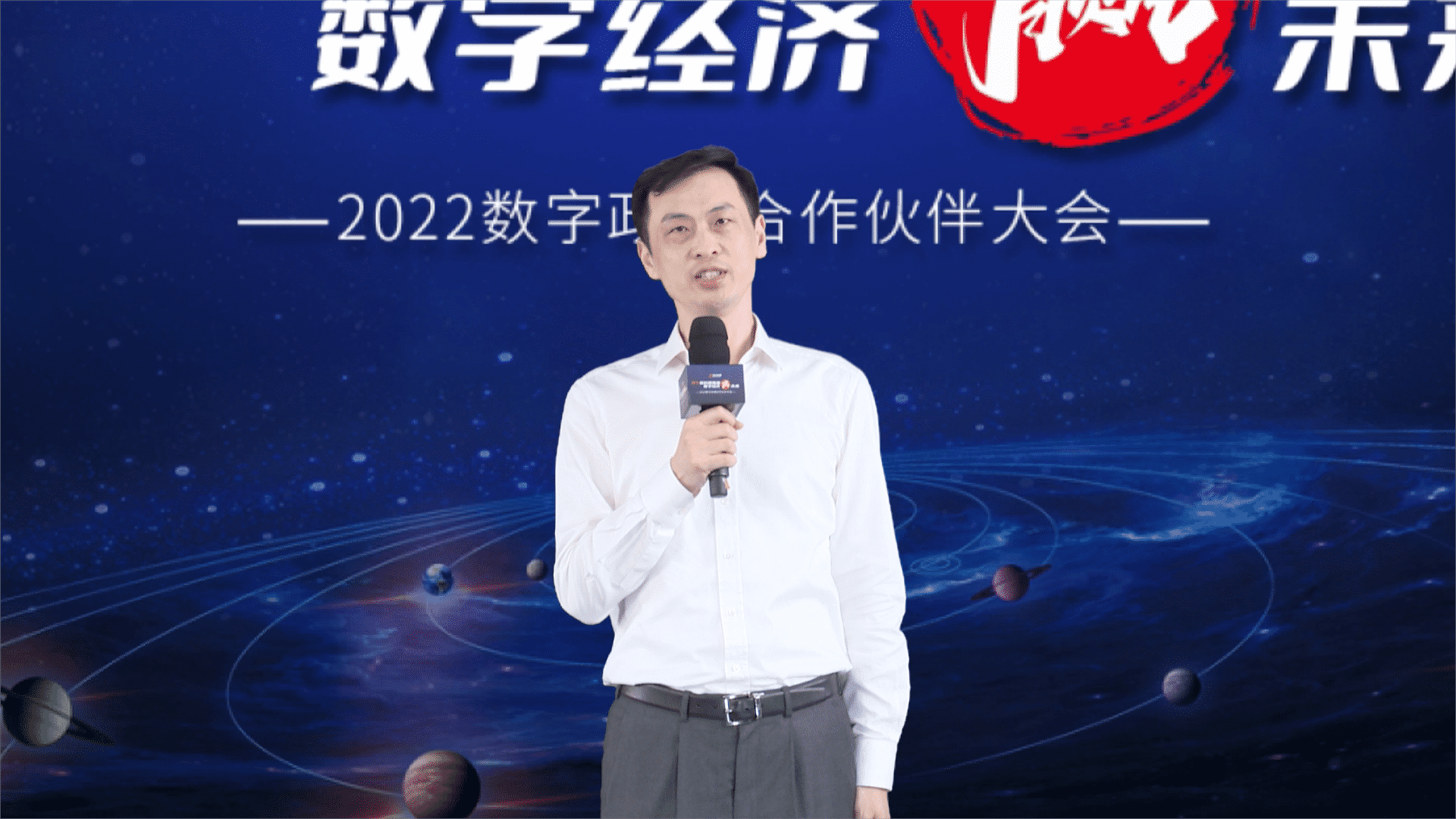 邱魯閩.png